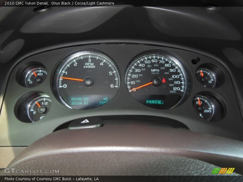 Onyx Black / Cocoa/Light Cashmere 2010 GMC Yukon Denali