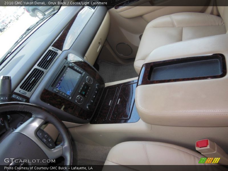 Onyx Black / Cocoa/Light Cashmere 2010 GMC Yukon Denali