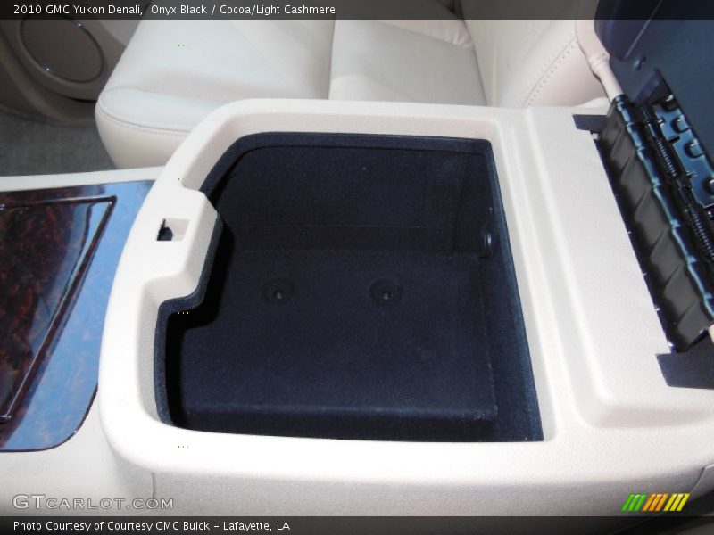 Onyx Black / Cocoa/Light Cashmere 2010 GMC Yukon Denali
