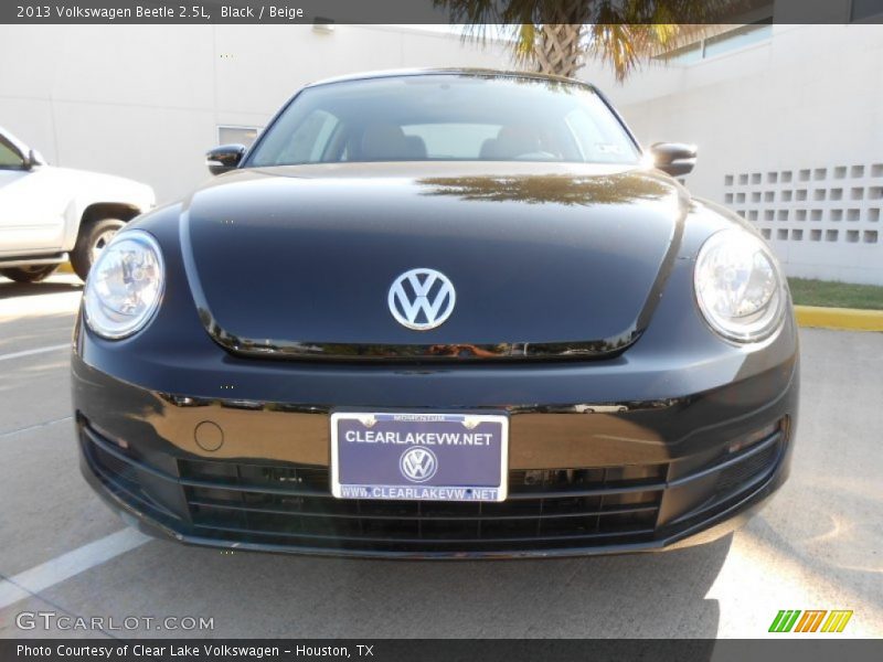 Black / Beige 2013 Volkswagen Beetle 2.5L