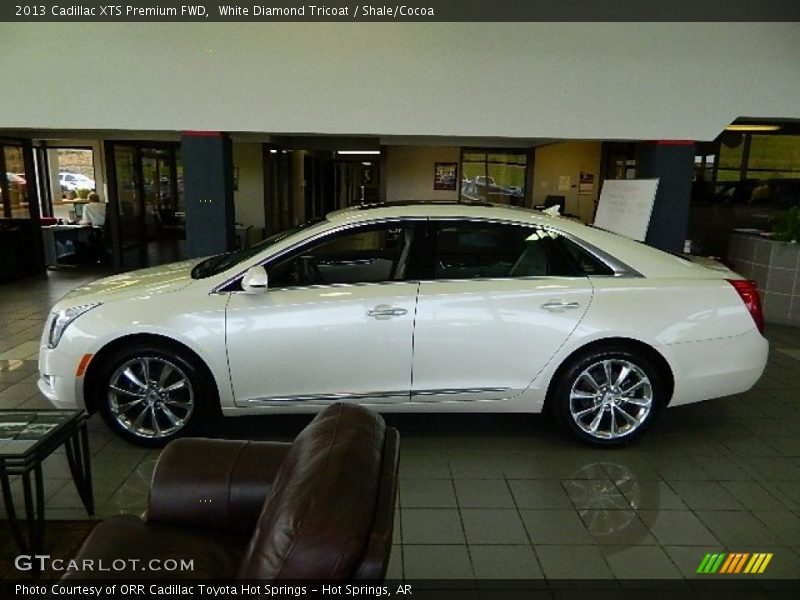 White Diamond Tricoat / Shale/Cocoa 2013 Cadillac XTS Premium FWD
