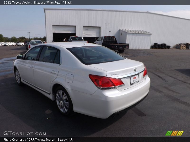 Blizzard White Pearl / Black 2012 Toyota Avalon