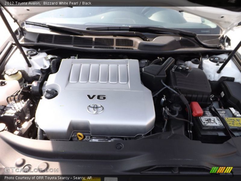 Blizzard White Pearl / Black 2012 Toyota Avalon
