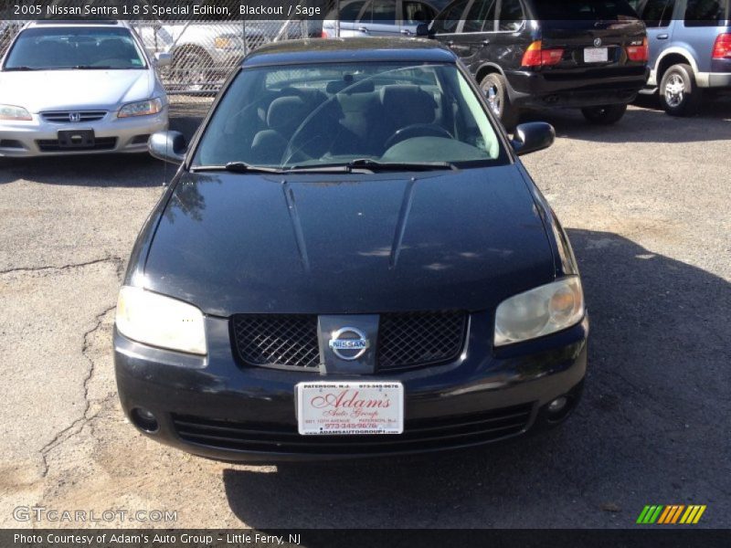 Blackout / Sage 2005 Nissan Sentra 1.8 S Special Edition