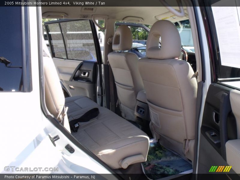 Viking White / Tan 2005 Mitsubishi Montero Limited 4x4