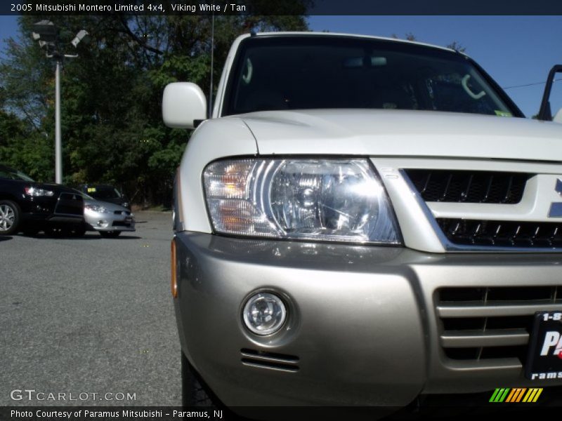 Viking White / Tan 2005 Mitsubishi Montero Limited 4x4