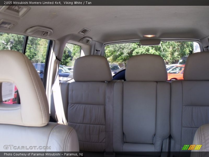 Viking White / Tan 2005 Mitsubishi Montero Limited 4x4