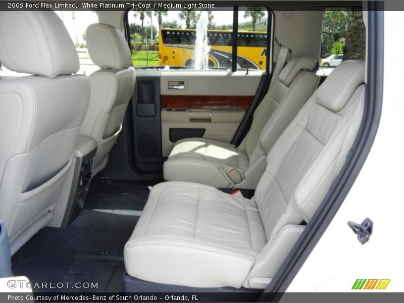 White Platinum Tri-Coat / Medium Light Stone 2009 Ford Flex Limited