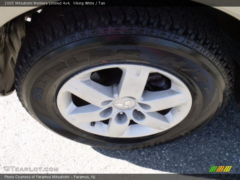 Viking White / Tan 2005 Mitsubishi Montero Limited 4x4