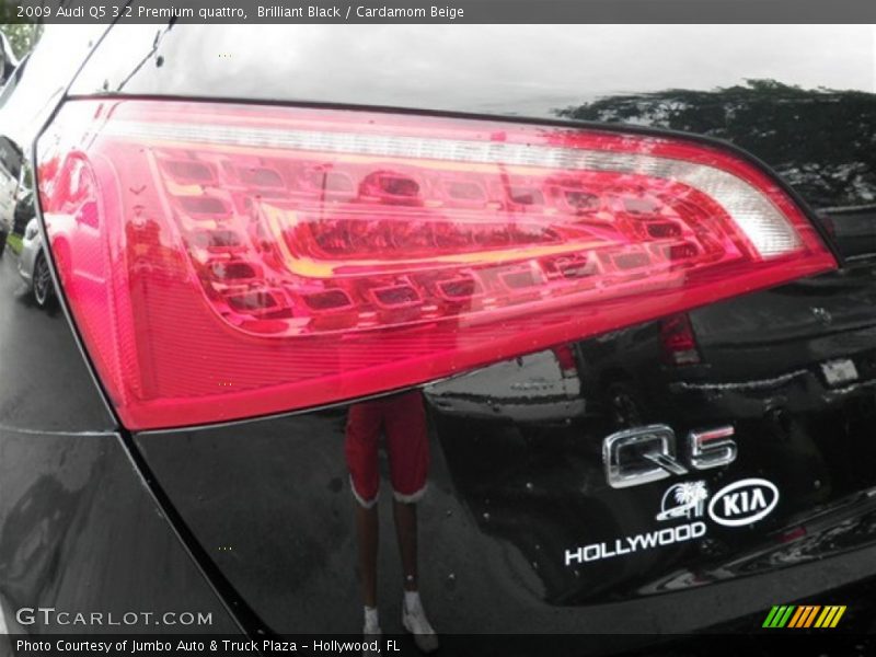 Brilliant Black / Cardamom Beige 2009 Audi Q5 3.2 Premium quattro