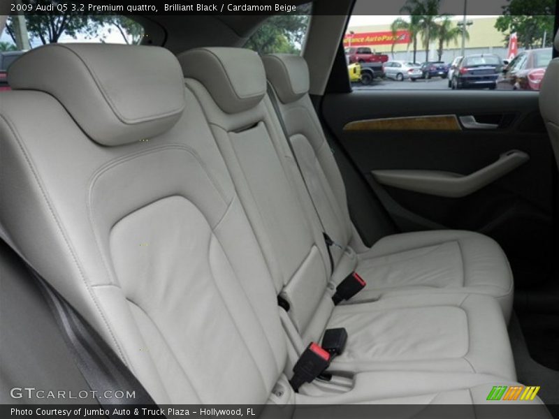 Brilliant Black / Cardamom Beige 2009 Audi Q5 3.2 Premium quattro
