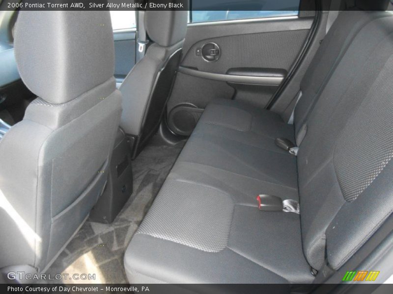Silver Alloy Metallic / Ebony Black 2006 Pontiac Torrent AWD