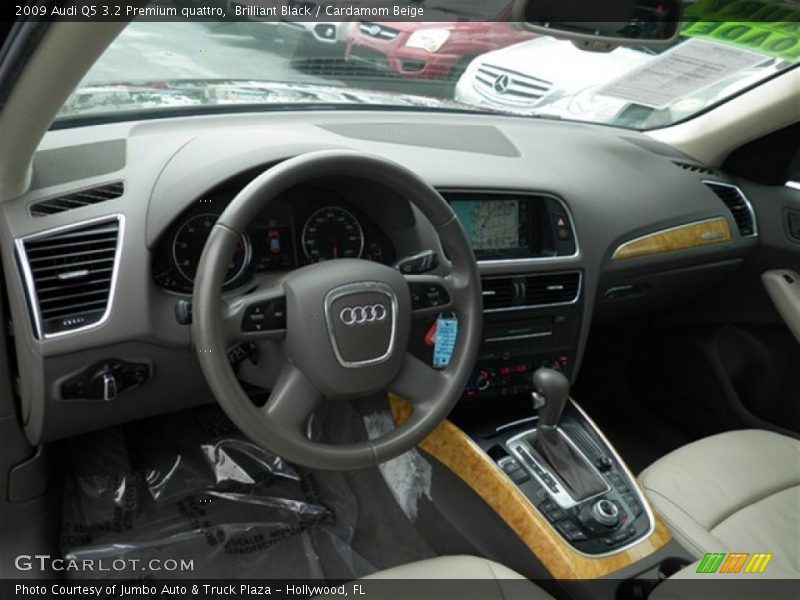 Brilliant Black / Cardamom Beige 2009 Audi Q5 3.2 Premium quattro