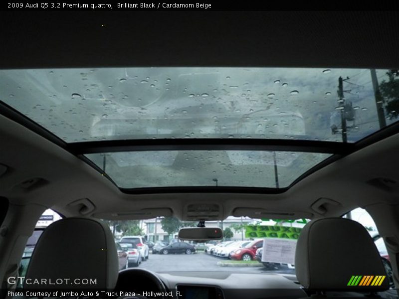 Brilliant Black / Cardamom Beige 2009 Audi Q5 3.2 Premium quattro