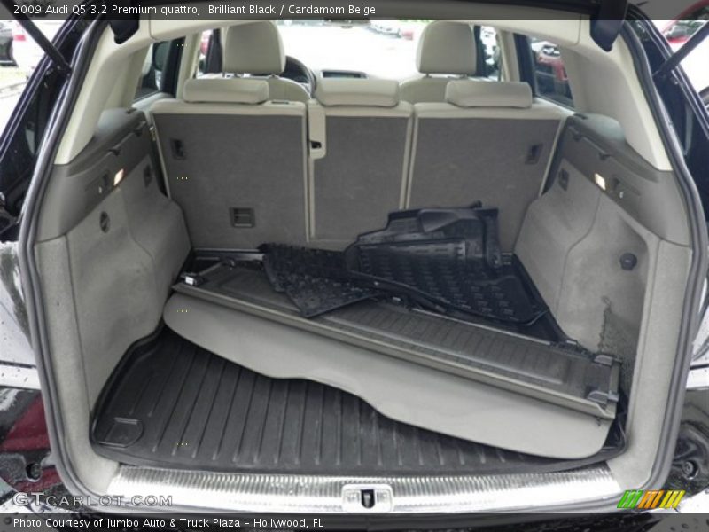 Brilliant Black / Cardamom Beige 2009 Audi Q5 3.2 Premium quattro
