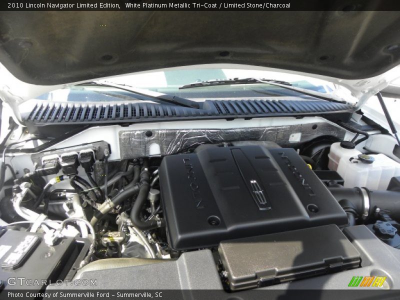 White Platinum Metallic Tri-Coat / Limited Stone/Charcoal 2010 Lincoln Navigator Limited Edition