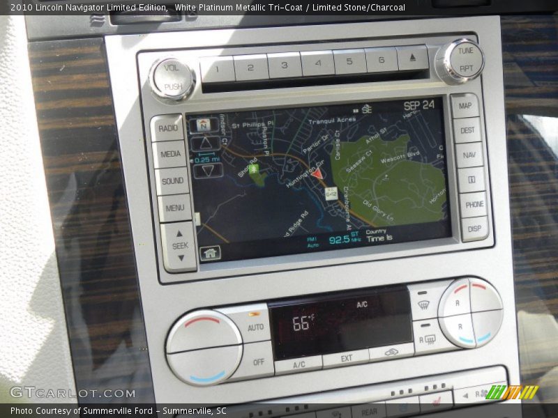 White Platinum Metallic Tri-Coat / Limited Stone/Charcoal 2010 Lincoln Navigator Limited Edition