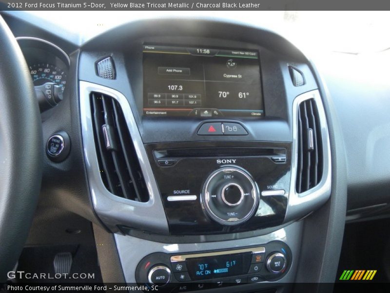 Controls of 2012 Focus Titanium 5-Door