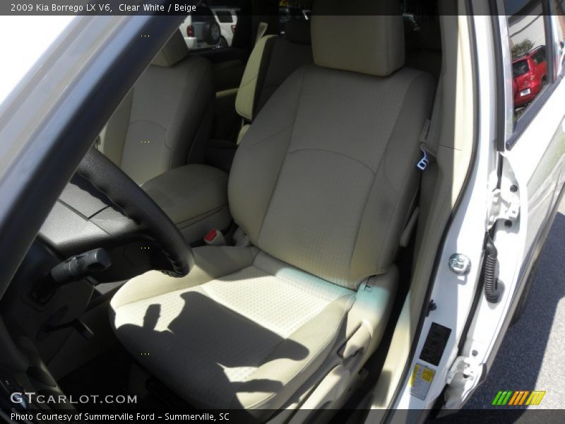 Clear White / Beige 2009 Kia Borrego LX V6