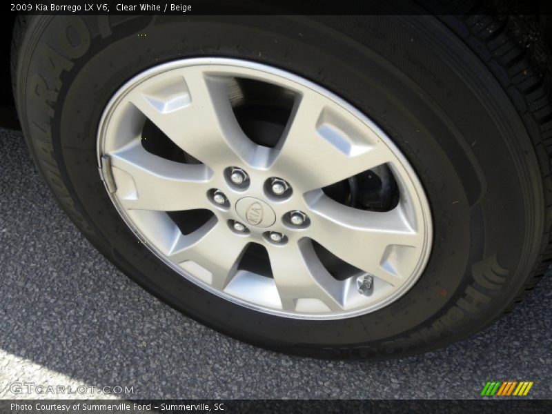 Clear White / Beige 2009 Kia Borrego LX V6