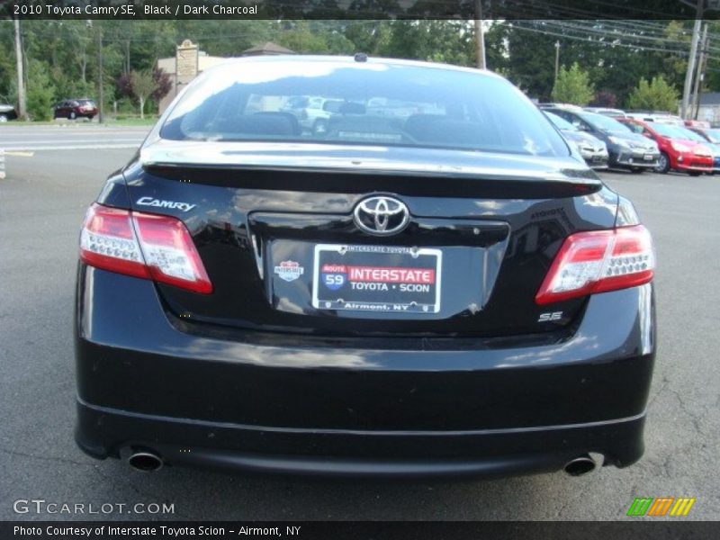 Black / Dark Charcoal 2010 Toyota Camry SE