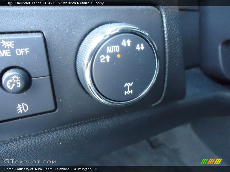 Silver Birch Metallic / Ebony 2009 Chevrolet Tahoe LT 4x4
