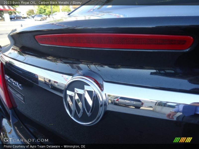 Carbon Black Metallic / Ebony 2011 Buick Regal CXL