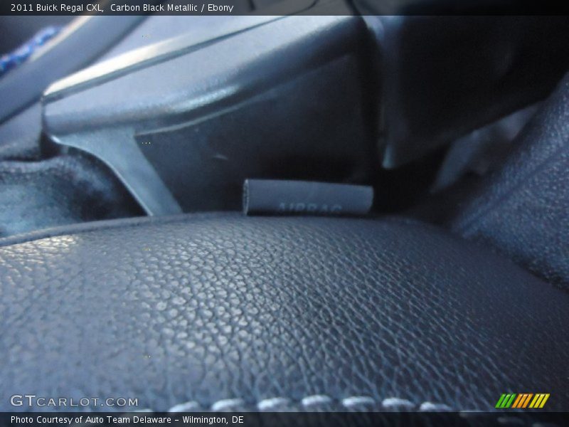 Carbon Black Metallic / Ebony 2011 Buick Regal CXL