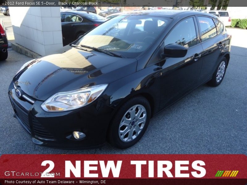 Black / Charcoal Black 2012 Ford Focus SE 5-Door