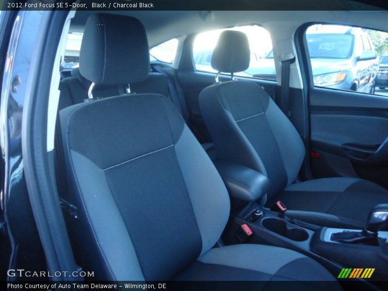 Black / Charcoal Black 2012 Ford Focus SE 5-Door
