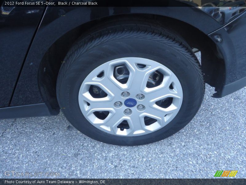 Black / Charcoal Black 2012 Ford Focus SE 5-Door