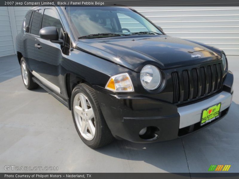Black / Pastel Pebble Beige 2007 Jeep Compass Limited