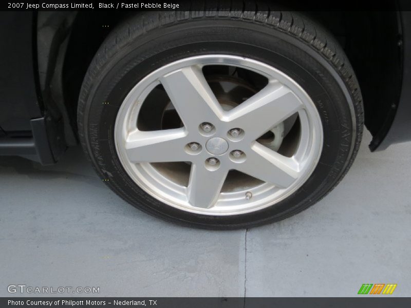 Black / Pastel Pebble Beige 2007 Jeep Compass Limited