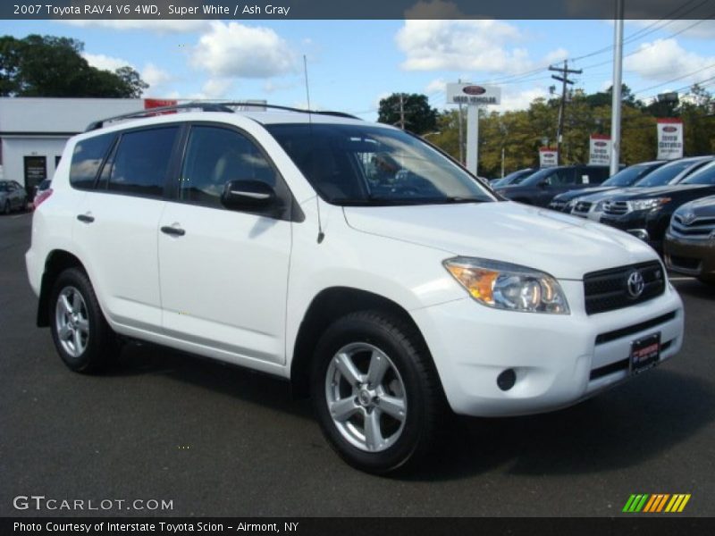 Front 3/4 View of 2007 RAV4 V6 4WD