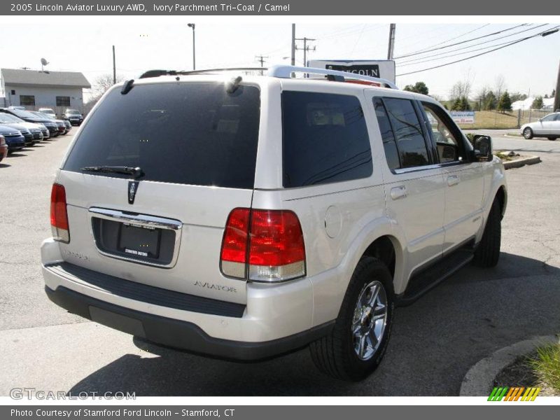 Ivory Parchment Tri-Coat / Camel 2005 Lincoln Aviator Luxury AWD