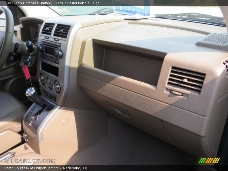 Black / Pastel Pebble Beige 2007 Jeep Compass Limited
