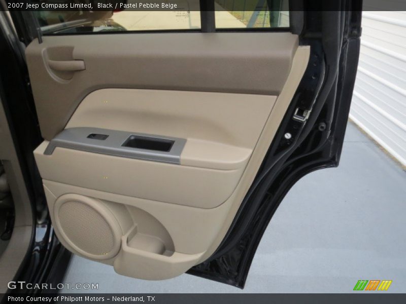 Black / Pastel Pebble Beige 2007 Jeep Compass Limited