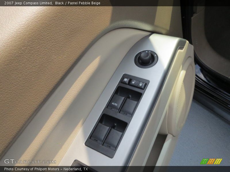 Black / Pastel Pebble Beige 2007 Jeep Compass Limited