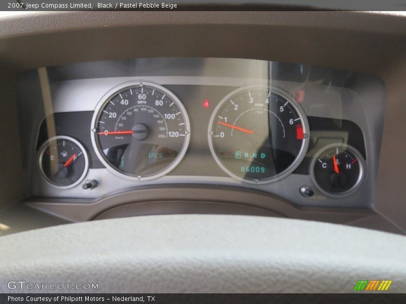 Black / Pastel Pebble Beige 2007 Jeep Compass Limited