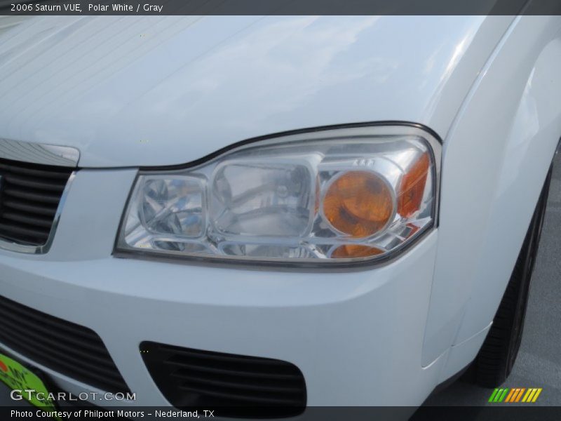 Polar White / Gray 2006 Saturn VUE