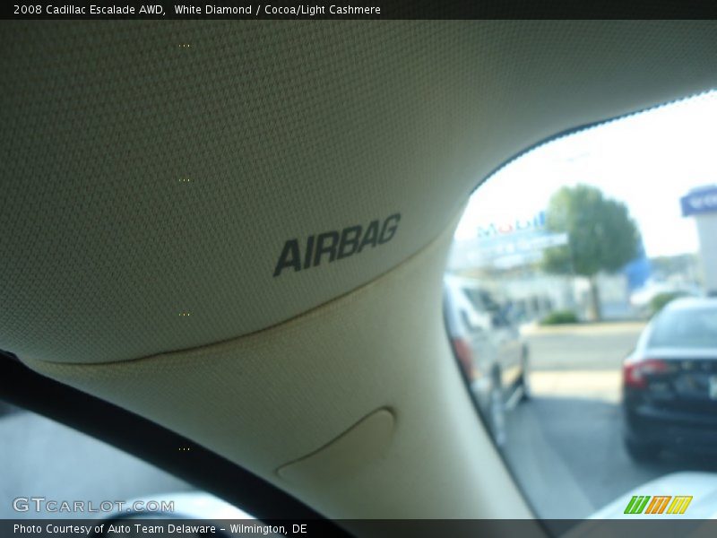 White Diamond / Cocoa/Light Cashmere 2008 Cadillac Escalade AWD