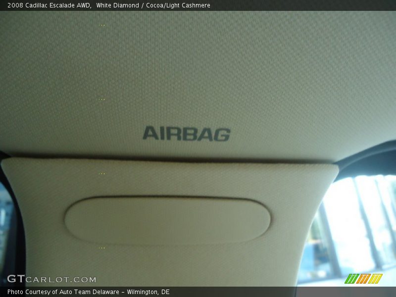 White Diamond / Cocoa/Light Cashmere 2008 Cadillac Escalade AWD