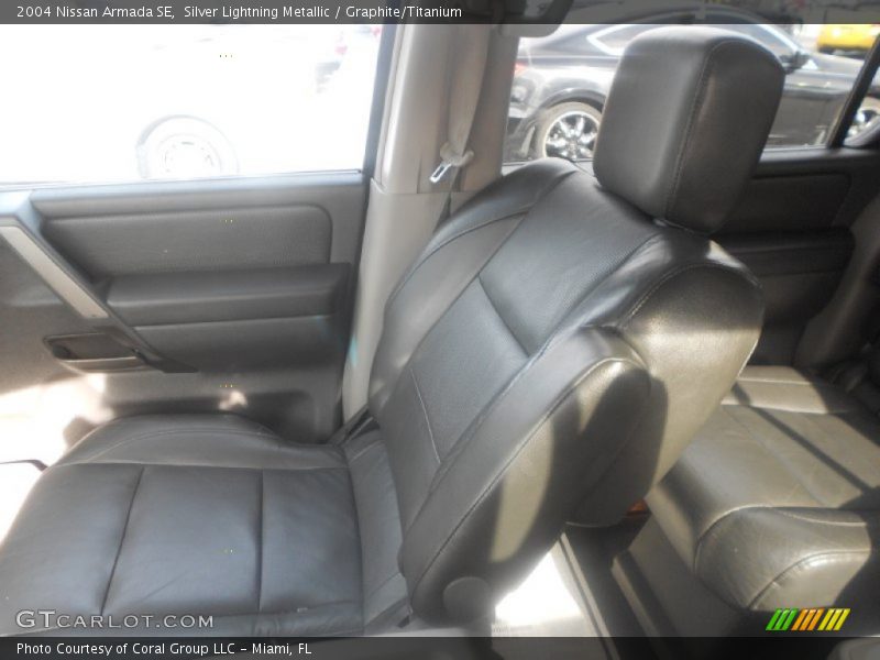 Silver Lightning Metallic / Graphite/Titanium 2004 Nissan Armada SE
