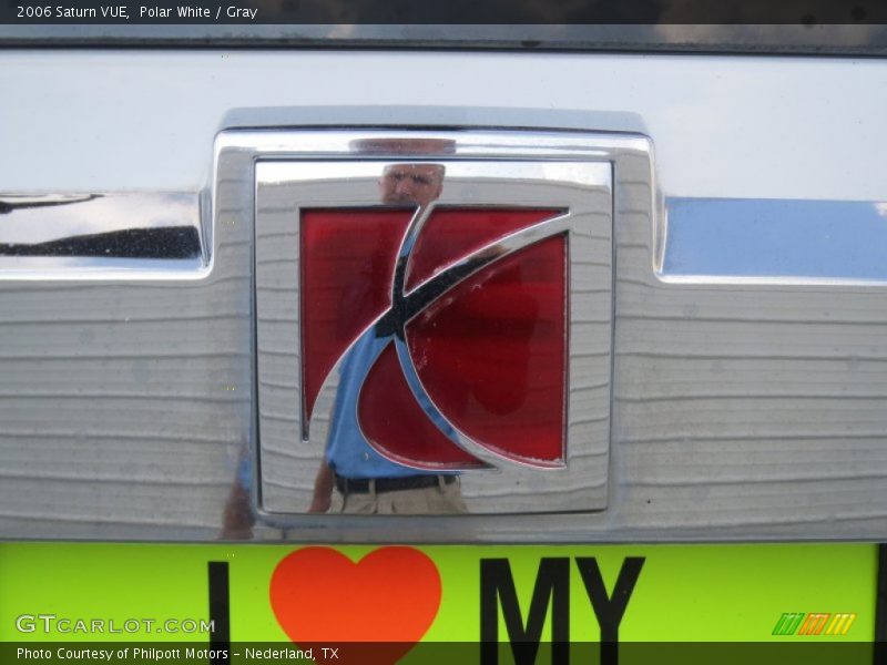 Polar White / Gray 2006 Saturn VUE