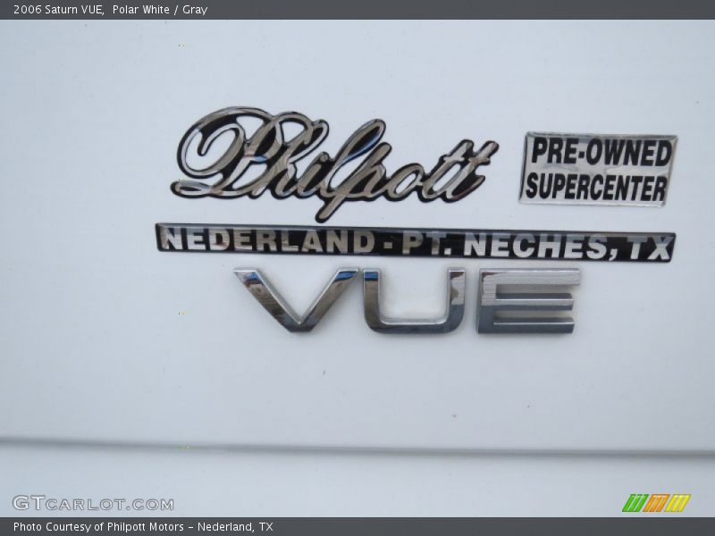 Polar White / Gray 2006 Saturn VUE