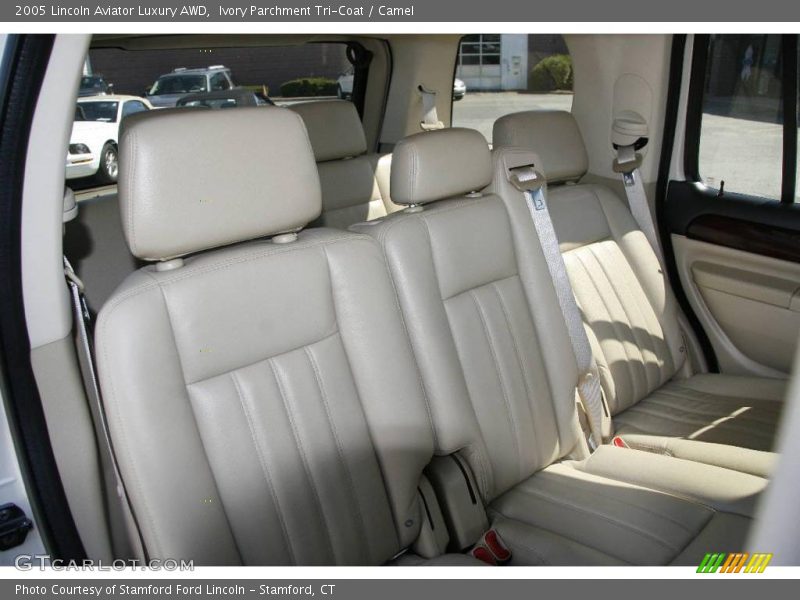Ivory Parchment Tri-Coat / Camel 2005 Lincoln Aviator Luxury AWD