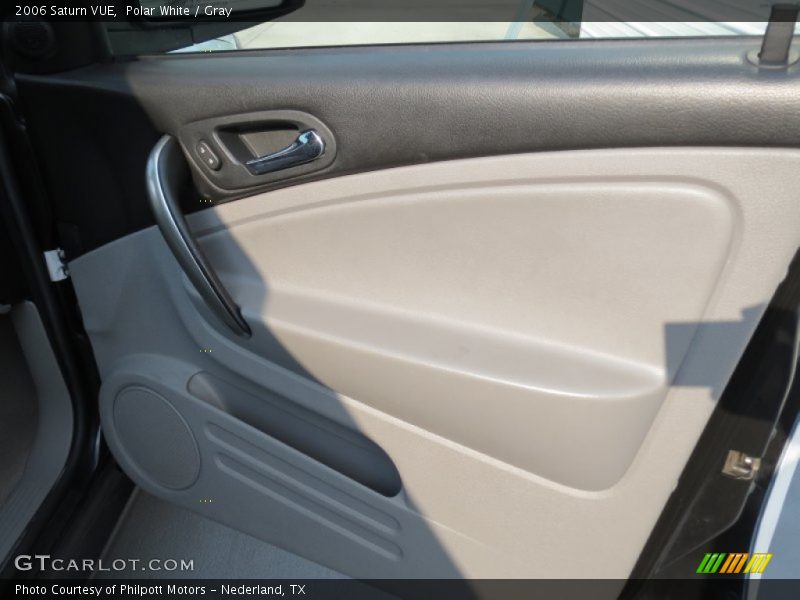 Polar White / Gray 2006 Saturn VUE