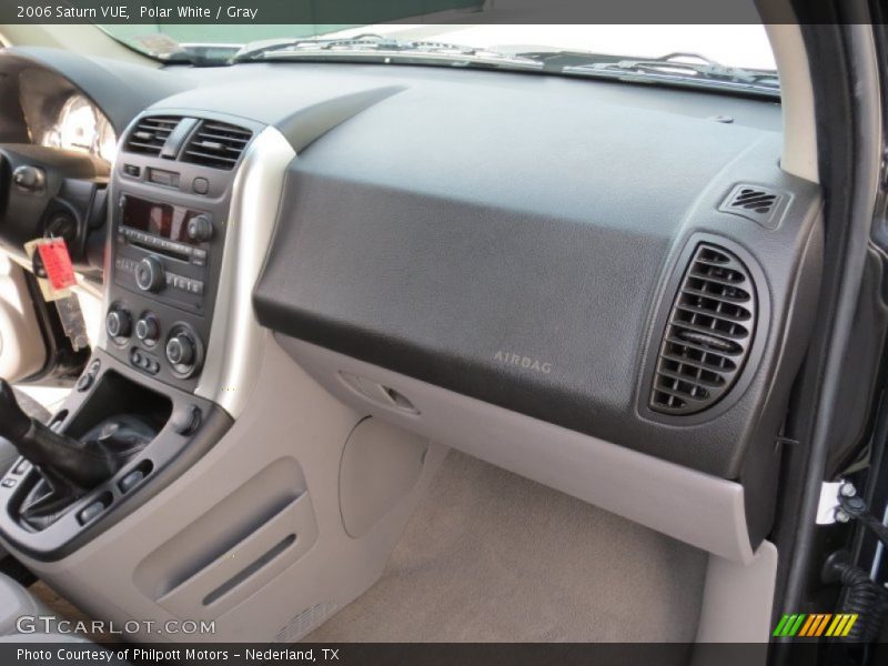 Polar White / Gray 2006 Saturn VUE