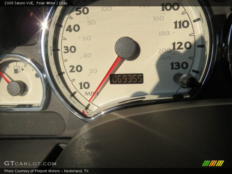 Polar White / Gray 2006 Saturn VUE