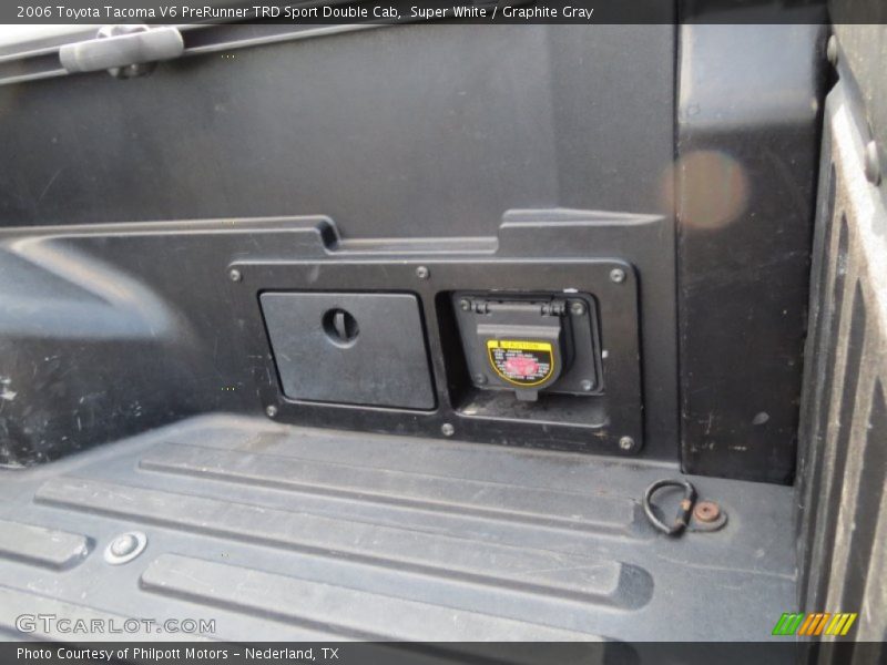 Super White / Graphite Gray 2006 Toyota Tacoma V6 PreRunner TRD Sport Double Cab